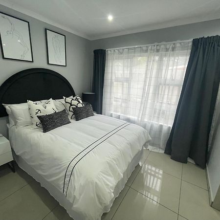 Trendy, Comfortable 1 Bedroom Apartments In Mthatha Eksteriør billede