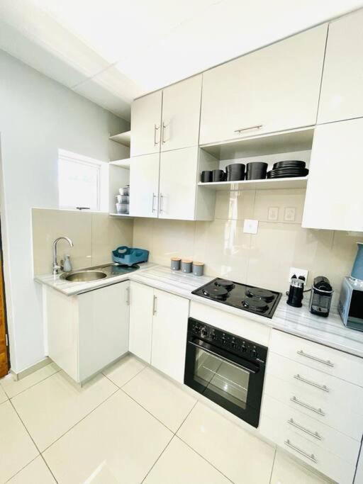 Trendy, Comfortable 1 Bedroom Apartments In Mthatha Eksteriør billede