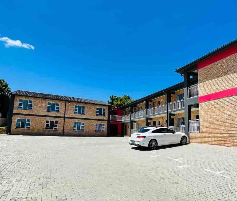 Trendy, Comfortable 1 Bedroom Apartments In Mthatha Eksteriør billede